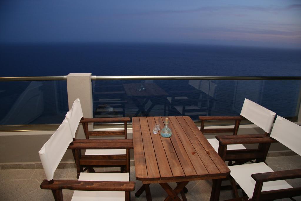 Akrotiri Panorama - Luxury Apartments With Sea View 罗达奇诺 外观 照片
